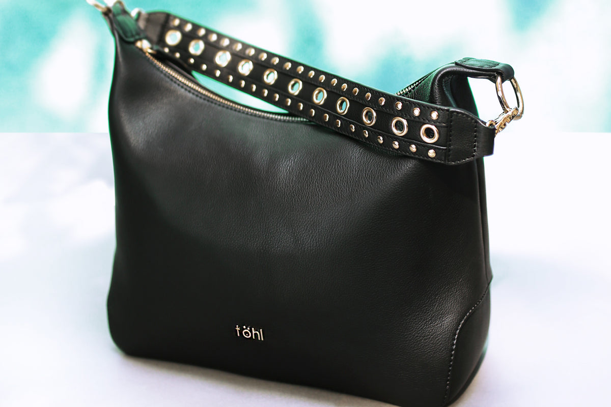 Premium Quality Side Shoulder Handbag at Rs 800/piece | Shoulder Handbag in  Vadodara | ID: 2852395480112